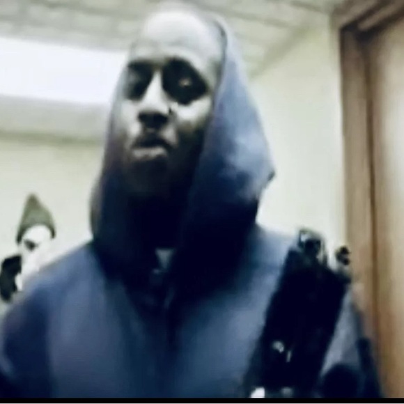 Welcome To Queens Bridge 🌉 Houses Hoodie - Picture 7 of 9